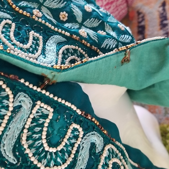 BEAUTIFUL Embroidery Beaded Ethnic Turquoise Silk SS Vintage Crop Top Jacket - Picture 4 of 16